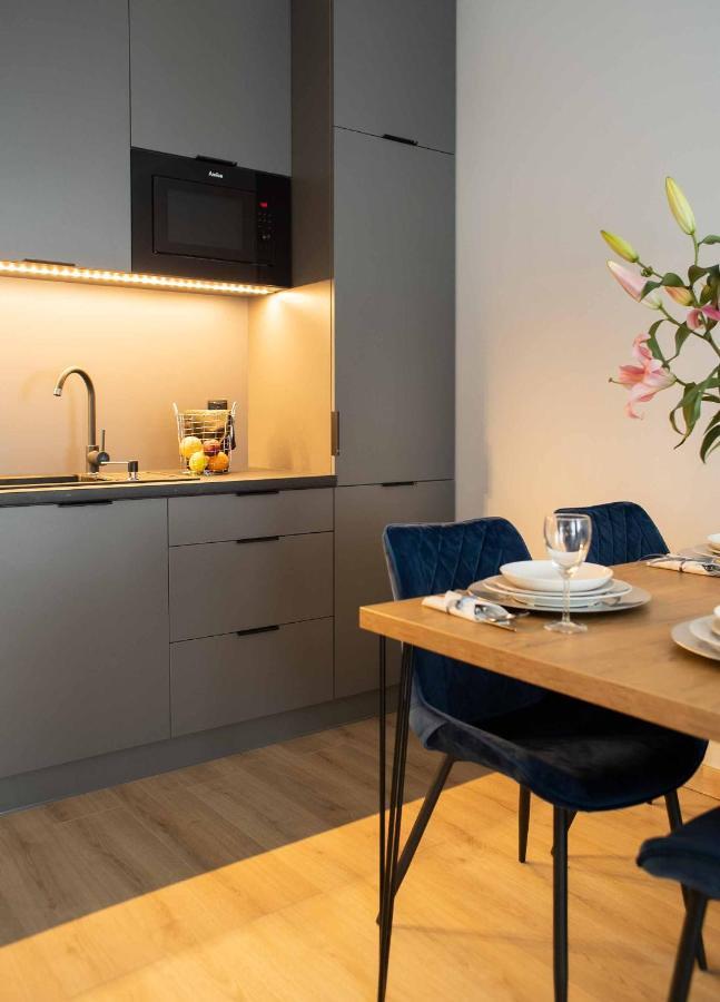 Spring Apartment *