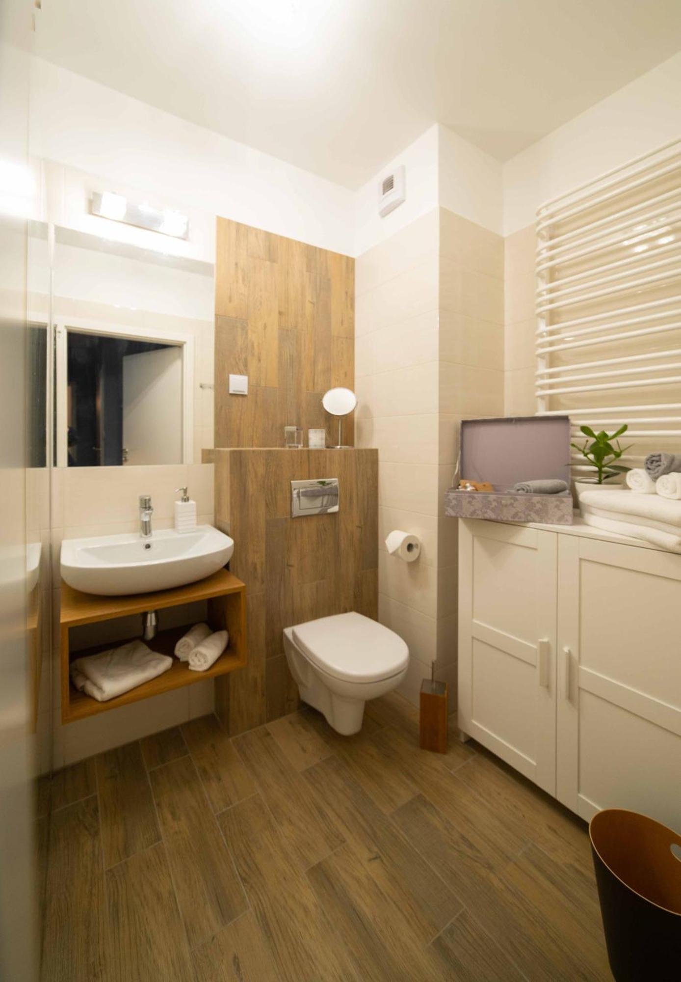 Spring Apartment