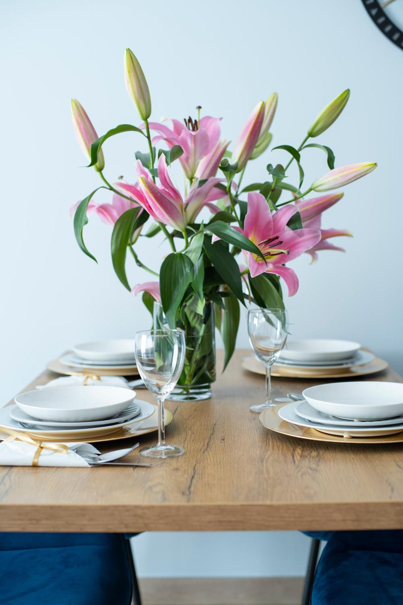 Spring Apartment *